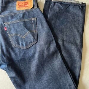 Levi's Men's Blue 501 shrink to fit Jeans